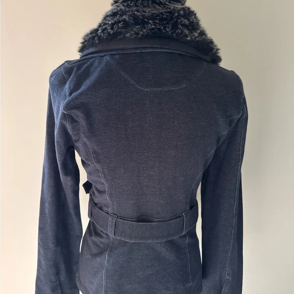 Y2K Wet Seal Faux Denim Belted Jacket w/ Faux Fur Collar NWT Size M - Picture 3 of 7